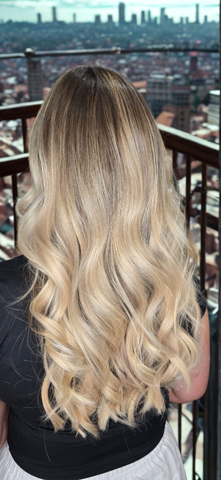 Amazing Hair 5-Piece 22" Clip-In (Synthetic/Vegan) - SAVE 30% - Amazing Hair